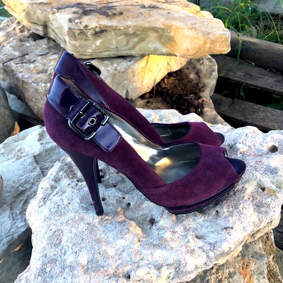 Guess Leather and Suede Peep Toe Purple High Heels size 7 - Picture 2 of 5